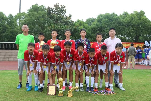 友谊赛-厦门队5-2战胜金门队 厦门队五人破门林世捷造王梓岩乌龙